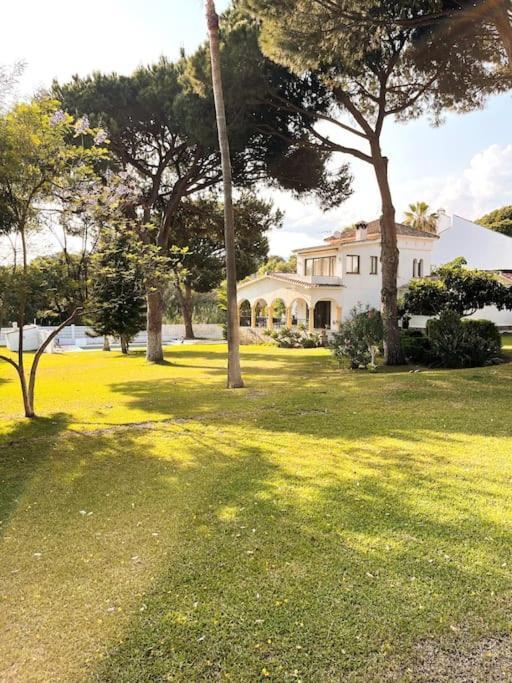 Villa Santa Cristina Cerca Del Mar Marbella Exterior photo